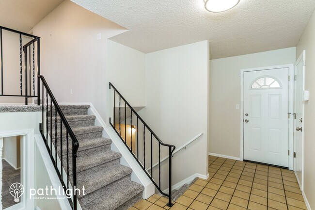 Building Photo - 2910 Monica Dr W, Colorado Springs, CO, 80916