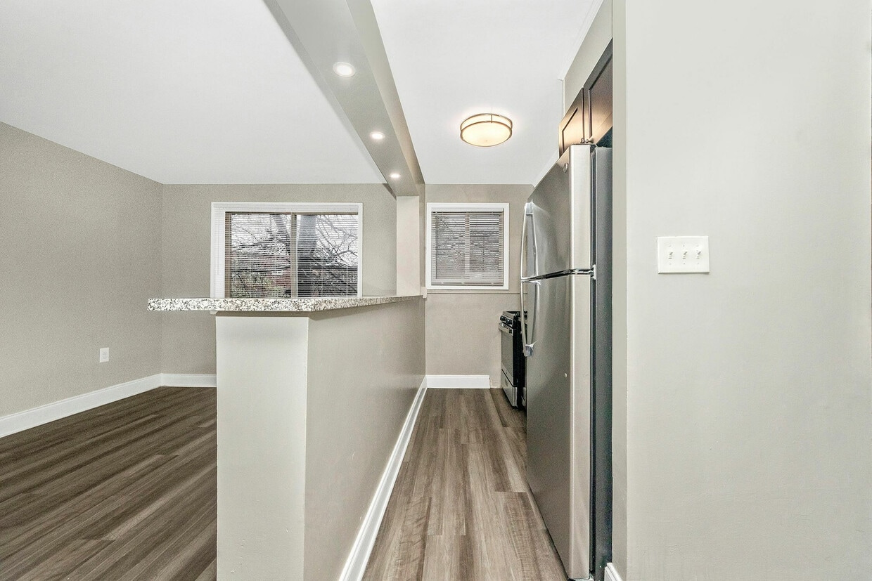 South Pointe Apartments 2603 Southern Ave Temple Hills, MD 20748