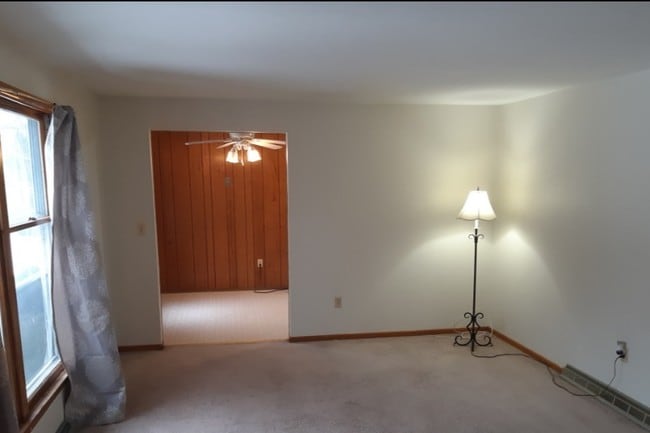 Building Photo - 27 Hamilton St