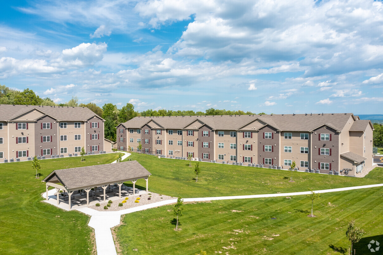 deerfield-commons-apartments-in-middletown-ny-apartments