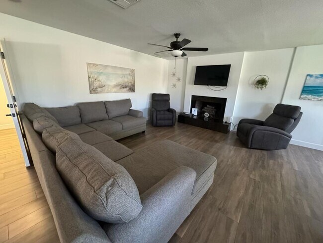Foto del edificio - 17450 N 59th Dr