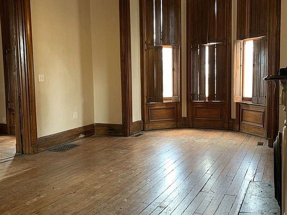 Primary Photo - 709 S 4th St