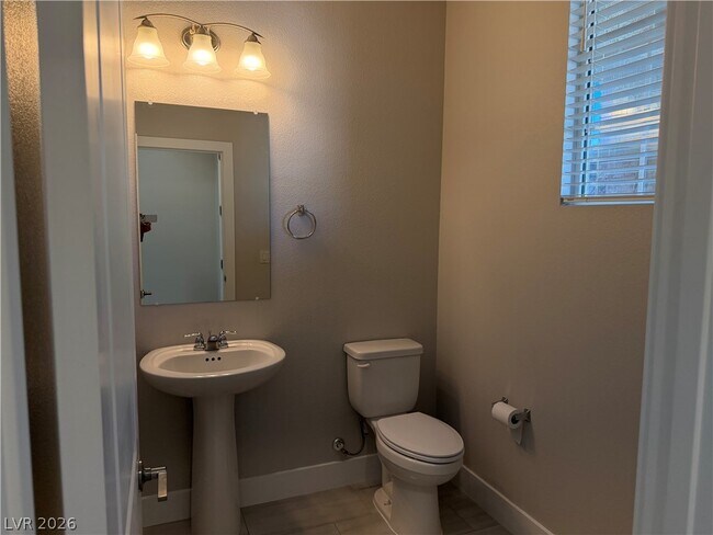 Building Photo - 4642 Engage St