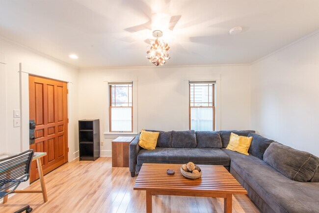 Foto del edificio - 1210 E Barclay Ct