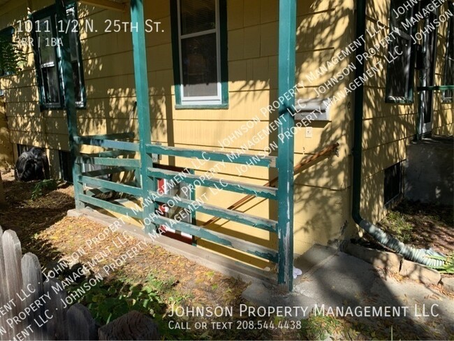 Building Photo - 1011 1/2 N. 25th St.-