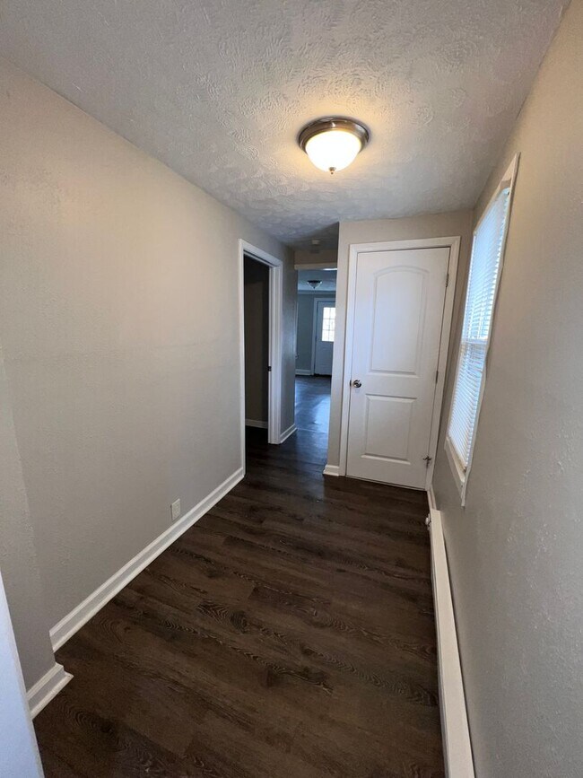 Foto del edificio - *MOVE IN SPECIAL* Charming 2-Bedroom Home ...