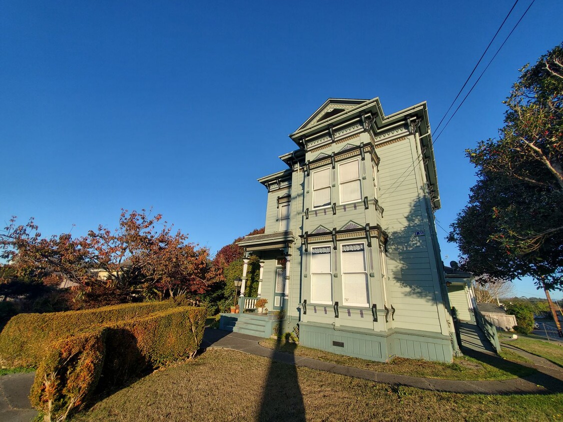 Primary Photo - 2031 F St