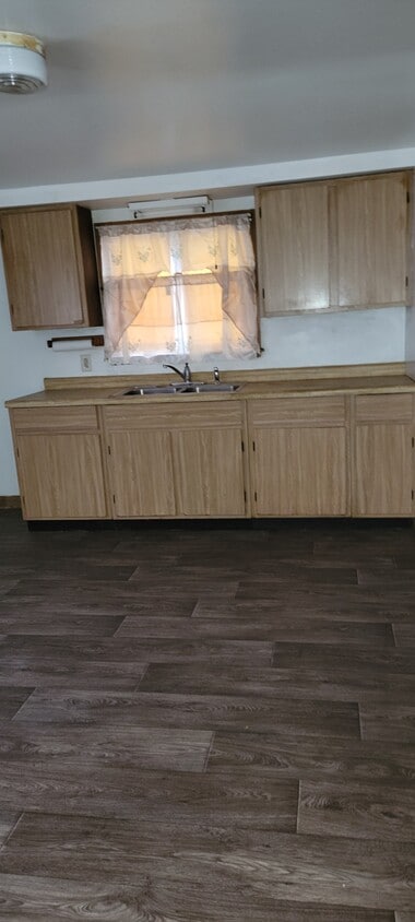 Kitchen - 4617A N 24th St