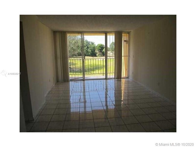 Foto del edificio - 8801 W Flagler St