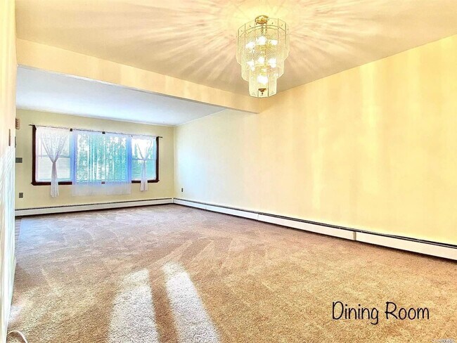 Building Photo - 333 Loring Rd