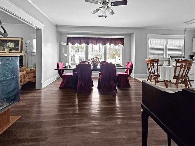 Foto del edificio - 600 E Tombigbee St