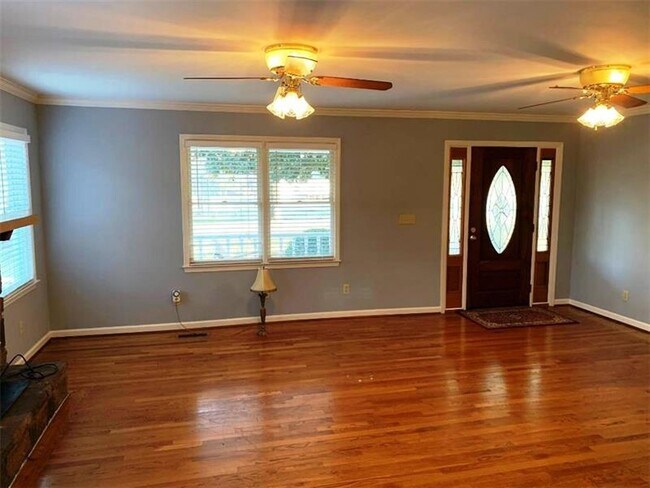 Foto del edificio - 681 Ervin Coker Rd NE