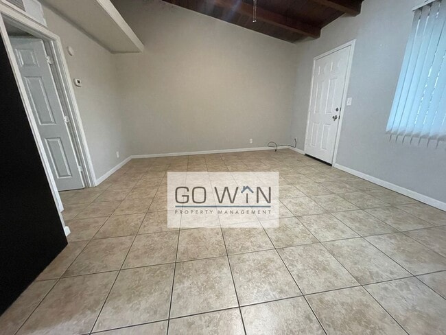 Foto del edificio - 608 N Drew St E