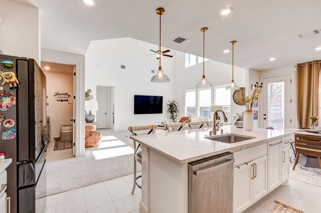 Building Photo - 133 Goshen Dr