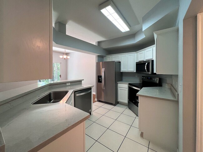 Foto del edificio - 3BR/2.5BA Townhouse in Monticello @ Mill P...