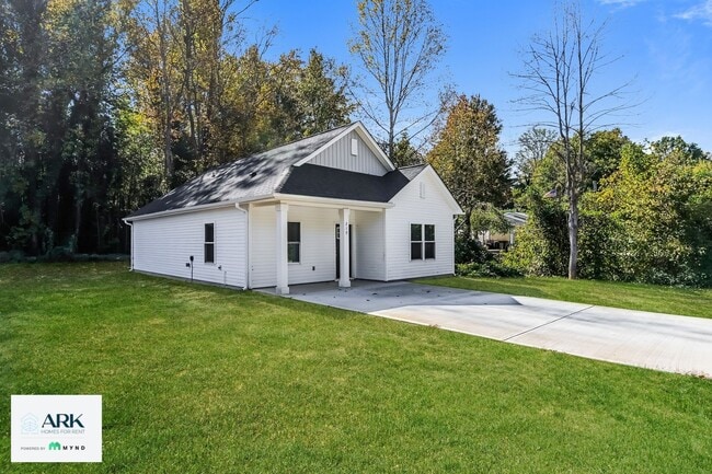Building Photo - 219 Claudette Dr