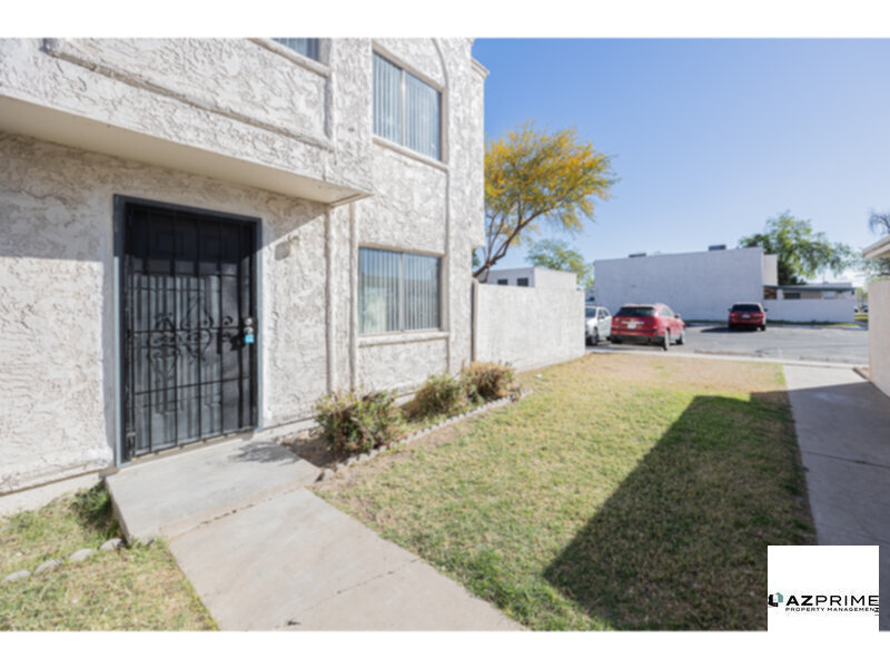 Primary Photo - Modern 3/1 Phoenix Townhouse with Private ...