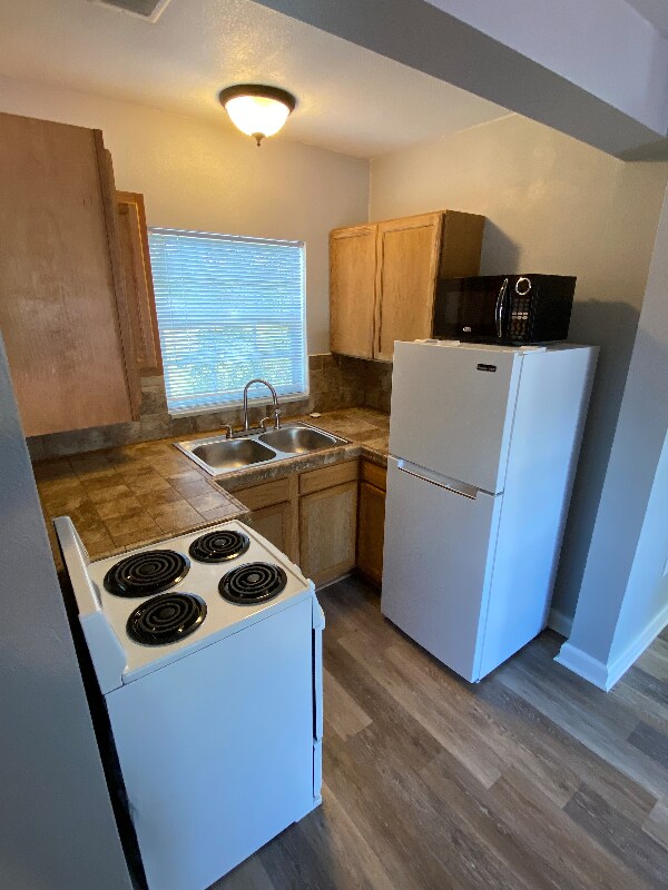 Foto del edificio - 2903 E Michigan St