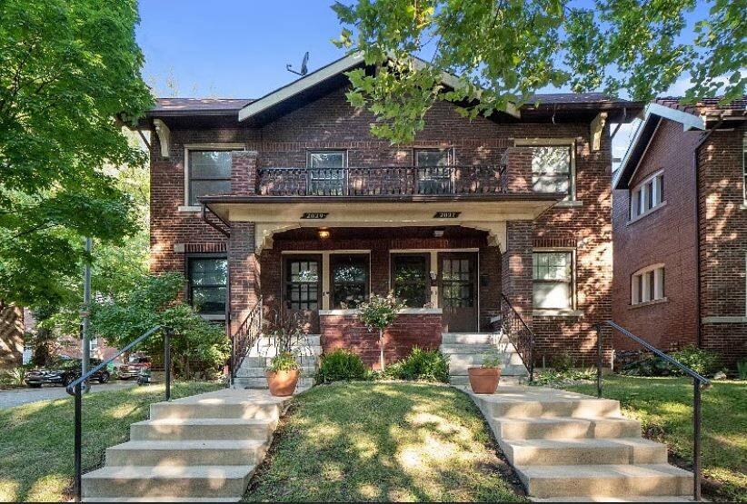 Primary Photo - 2027-2029 Alfred Avenue, Unit 2029 B