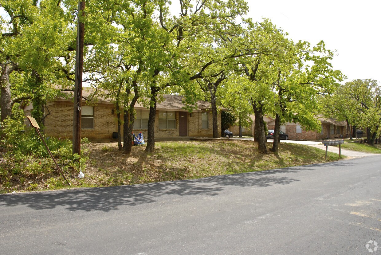Primary Photo - Maurice Street Duplexes