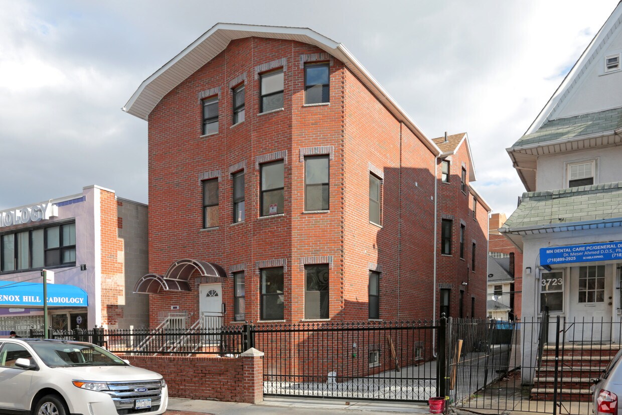 Building Photo - 37-21 76th St