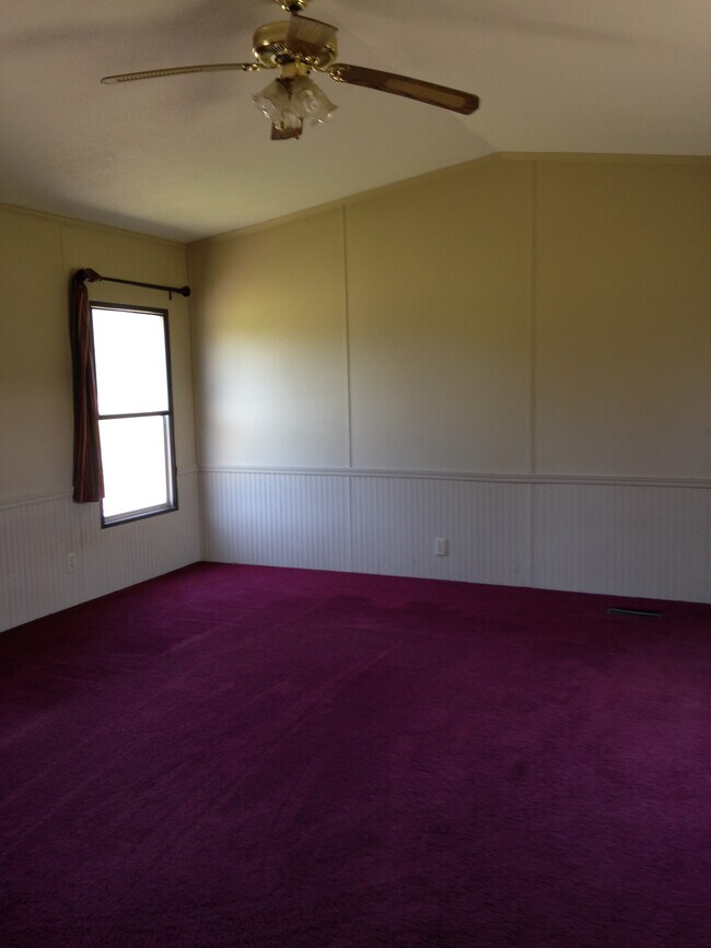 Living Room View 2 - 4861 Highway 117