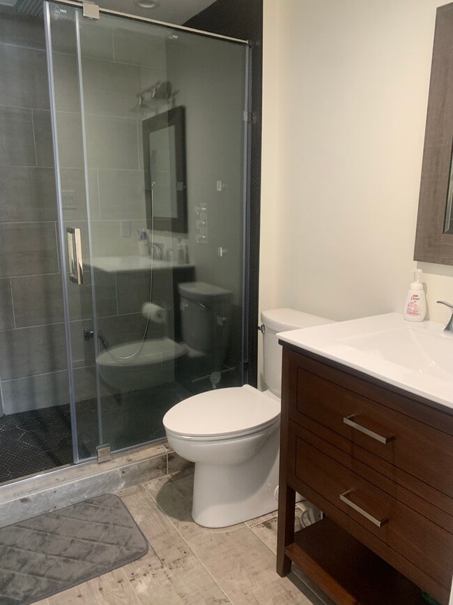 Master Bathroom - 52 W Central Ave