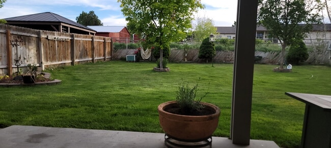 Foto del edificio - 3603 S Oxbow Dr