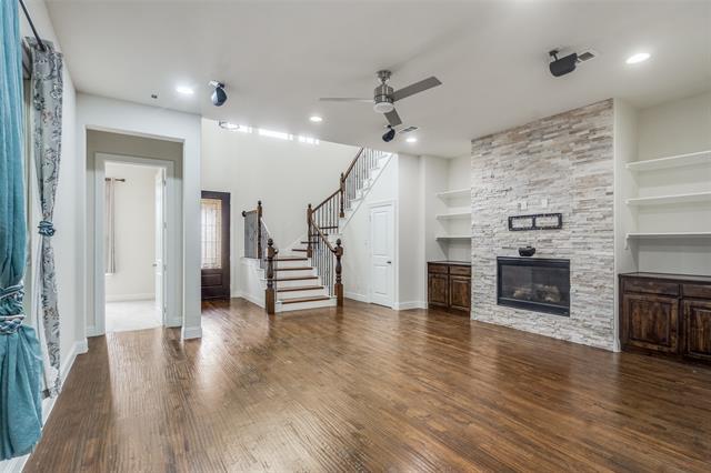 Building Photo - 8763 Portola Dr