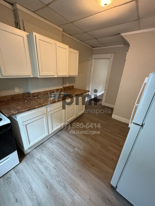 Foto del edificio - 3502 N Kenwood Ave