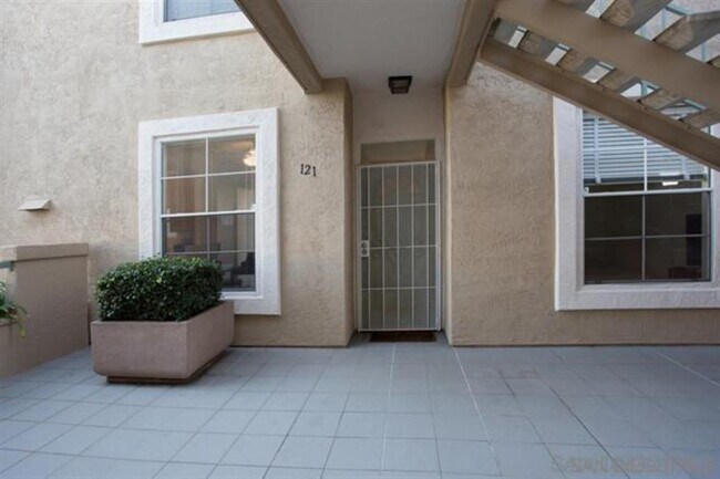 Foto del edificio - 8674 New Salem St