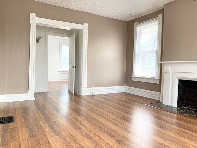 Foto del edificio - 434 E Whittier St