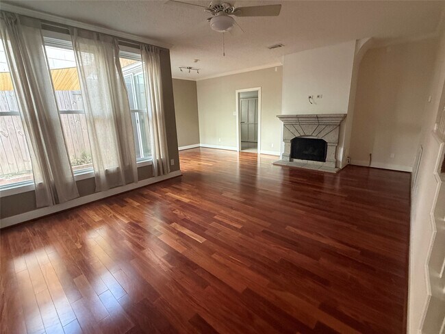 Foto del edificio - 3619 Mulberry St