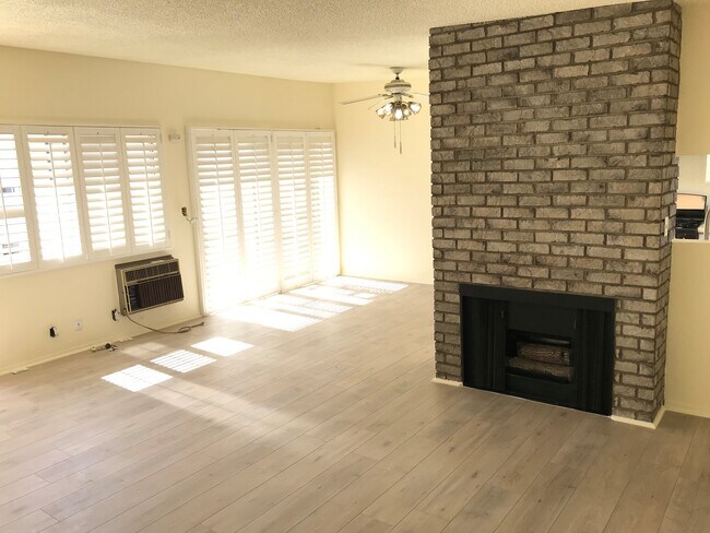 Foto del edificio - 25921 Oak St