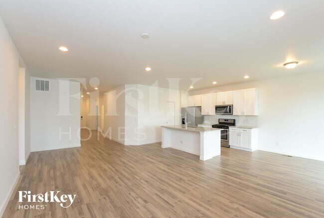 Foto del edificio - 496 Kansas Ave