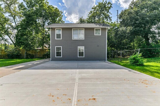 Building Photo - 7309 Moline St