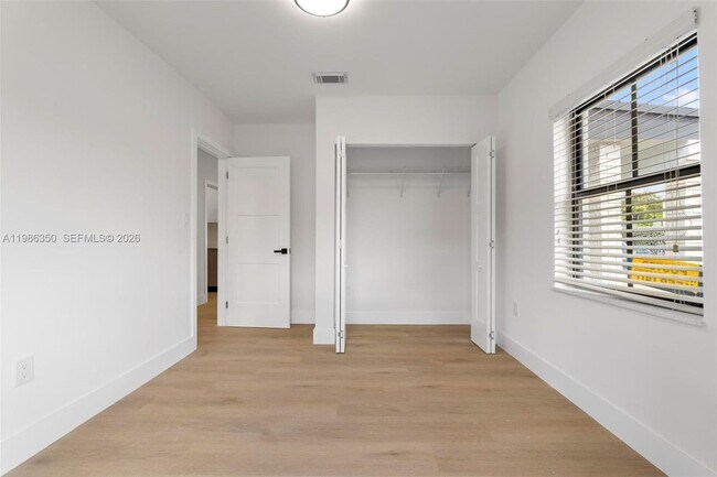Building Photo - 1060 NW 35th Ave