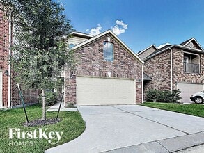 Building Photo - 17006 Amarose Dr