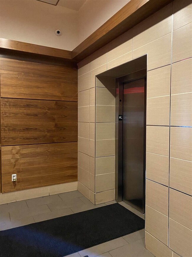 Foto del edificio - 5805 Jefferson St