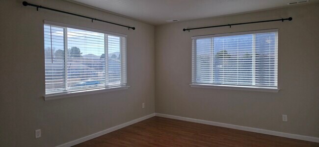 Foto del edificio - 1724 Hampton S