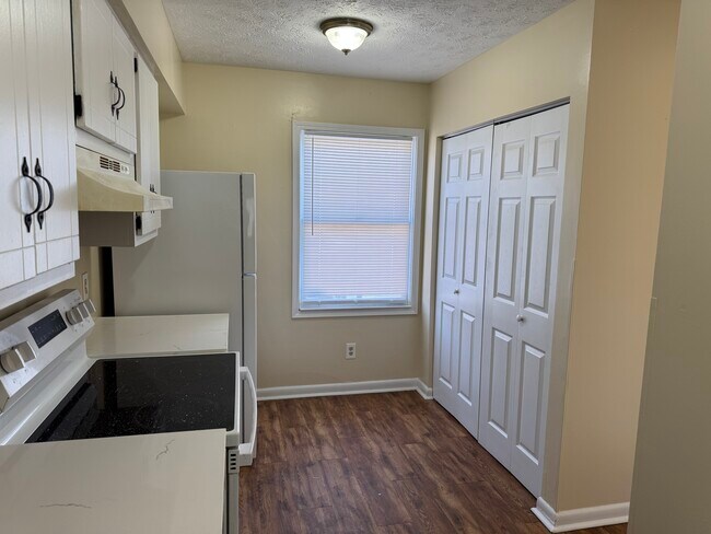Foto del edificio - North Court Townhomes