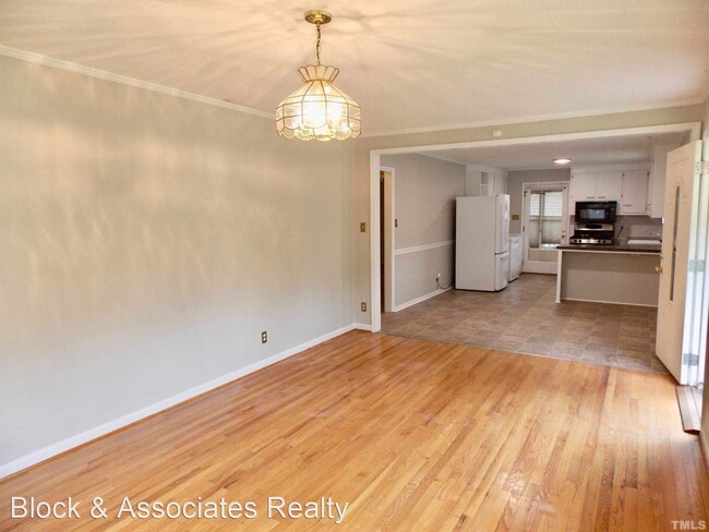 Building Photo - 2 br, 1 bath House - 714 Carter Avenue
