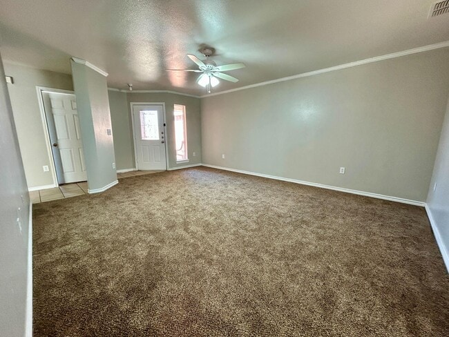 Building Photo - 908 N Belmont Ave