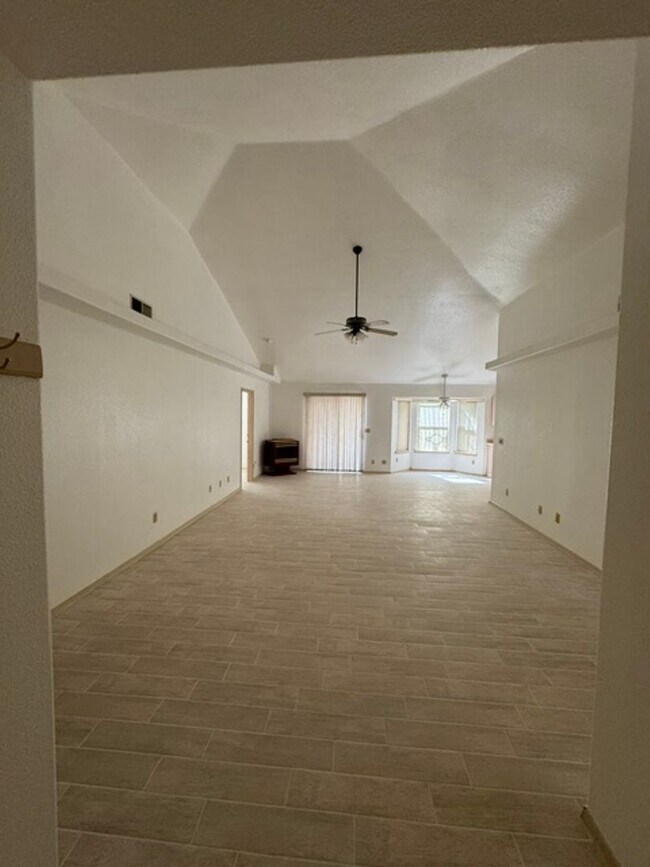 Building Photo - 4894 Arena Dr