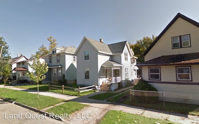 Building Photo - 1617 Morton Ave