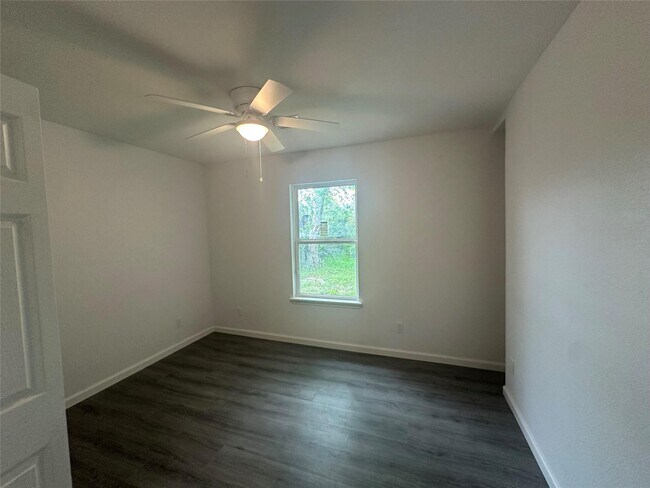 Foto del edificio - 5962 Belcrest St