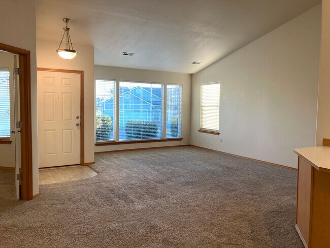 Foto del edificio - 142 Berkshire Ln