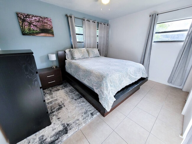 Foto del edificio - 735 SE 4th Ave