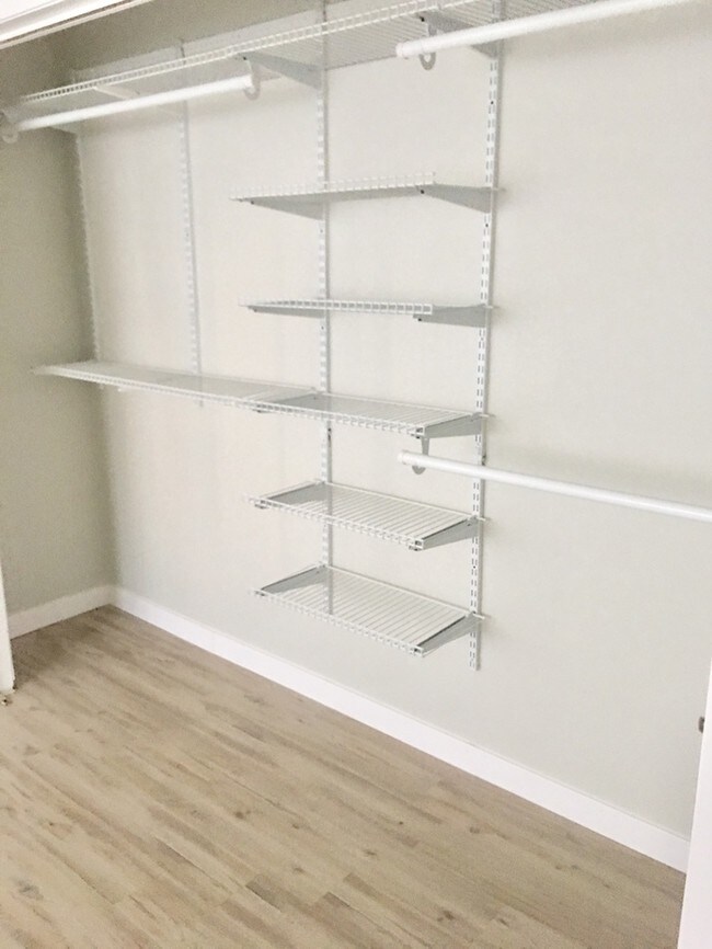 Foto del edificio - Rose Park FourPlex