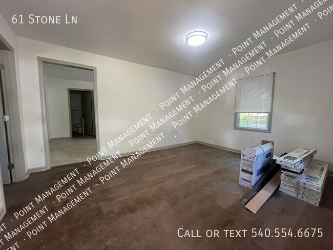 Foto del edificio - 61 Stone Ln